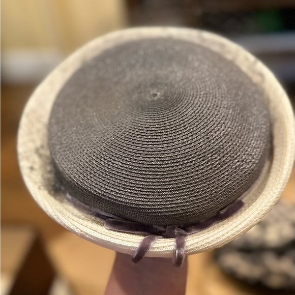 VINTAGE Veeda Louisa Hat Velvet silver/purple ribbon and lace embellishment - Picture 3 of 6